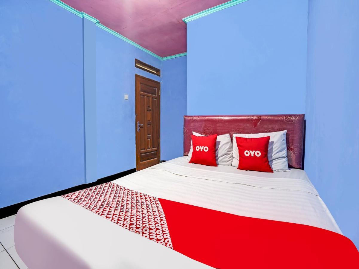 Oyo Homes 90915 Eco Tourism Desa Cihanjuang Rahayu Ciwangun Indah Camp Villas Bongkar Luaran gambar